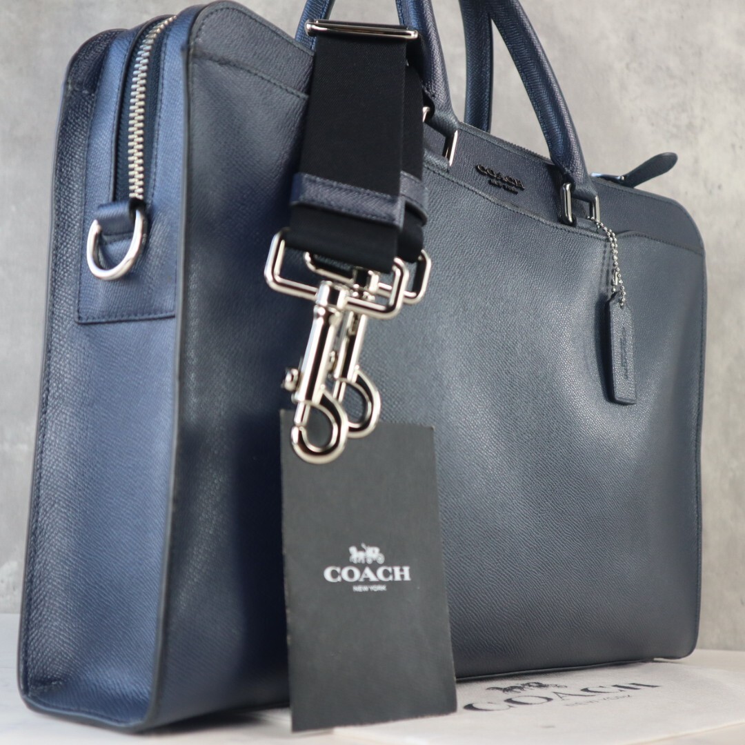 極美品 A4 PC コーチ COACH 2way 3室 メンズ ブリーフケース ベケット ビジネスバッグ レザー サフィアーノ 紺 斜め掛け 肩掛け ビジネス 拍卖