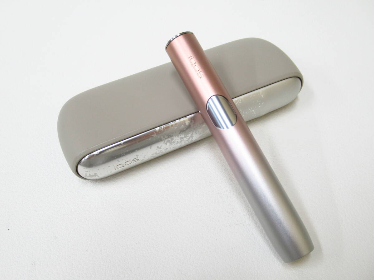 3D298MZ8◇IQOS ILUMA i アイコス イルマ アイ ミネラ モデル LIMITED EDITION ウォームゴールドカラー M0022/M0010 通電確認済み◇中古拍卖