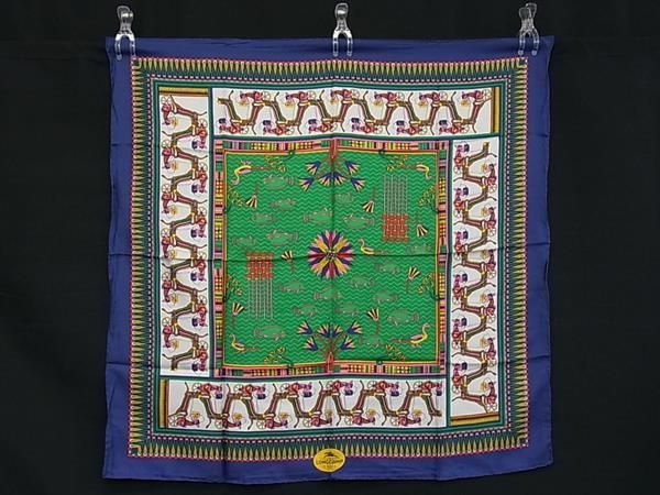 1円 ■新品同様■ LONGCHAMP ロンシャン シルク100% 大判 総柄 スカーフ ストール ショール レディース ネイビー系×マルチカラー DD9451拍卖