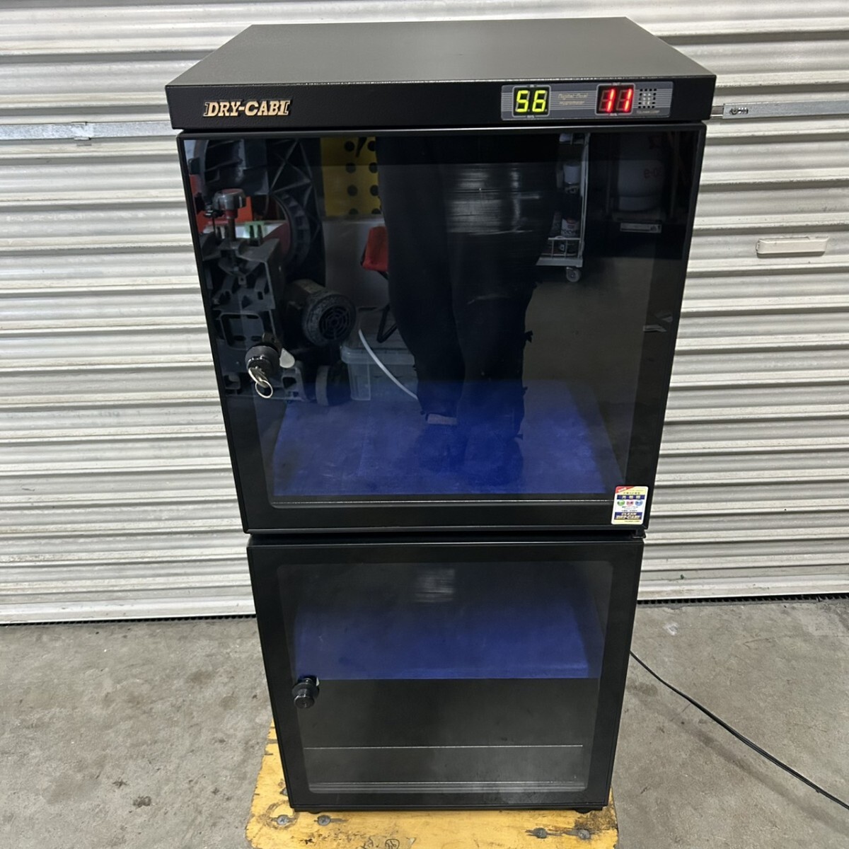 トーリ・ハン DRY-CABI 防湿庫 H-110D-MII ドライキャビ カメラ レンズ 保管庫 鍵付き 動作確認済み拍卖