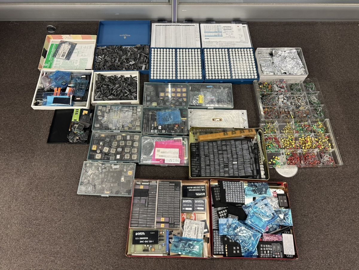 O3085-X1-3533 120サイズ発送 ジャンク品 電子部品いろいろ 大量まとめ売り 同梱不可 通電未確認 現状品①@大阪拍卖