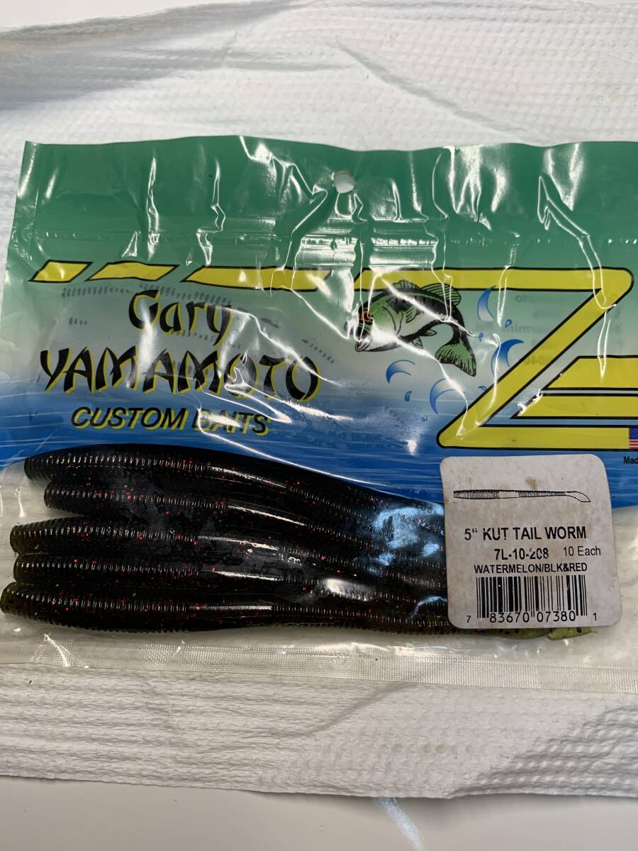 ゲーリーヤマモト Gary YAMAMOTO 5 カットテール 河辺裕和 青木大介 208ウォーターメロン ブラック & スモール レッドフレーク拍卖