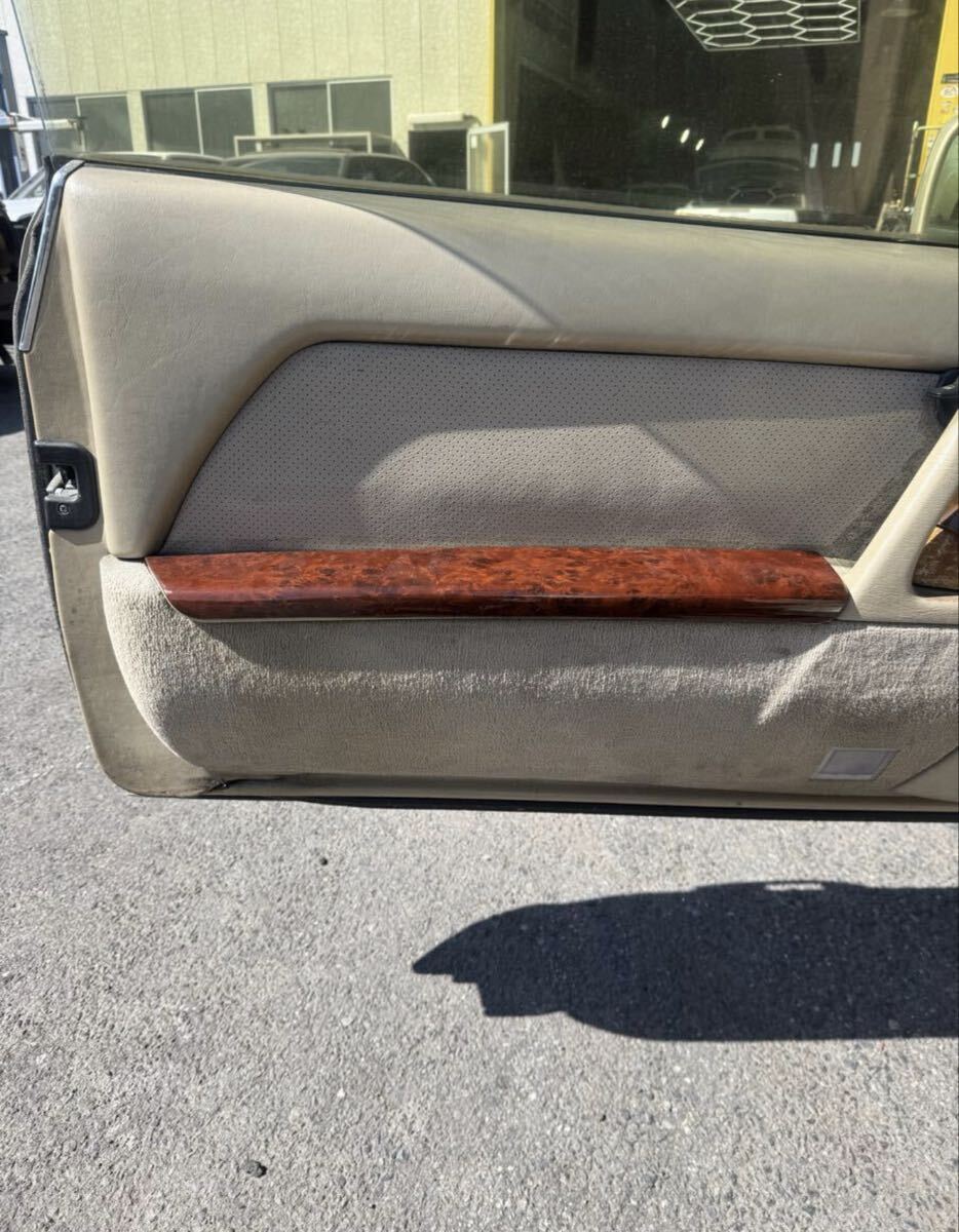 希少 ベンツ R129 SLクラス 激レア 美品 本ウッド ドアポケットの蓋 検索 AMG 内装 HWA BRABUS ロリンザー 前期 ウッドパネル ウッドパーツ拍卖