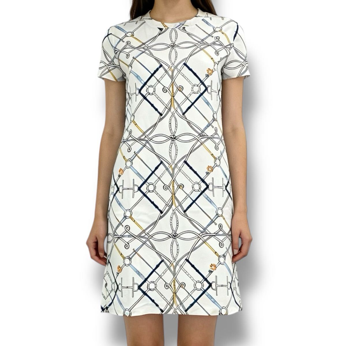 極美品 HERMES エルメス ワンピース 現行 PARCOURS SANS FAUTE 完璧なコース ベスト柄 総柄 中古 0318-62 AH17 拍卖