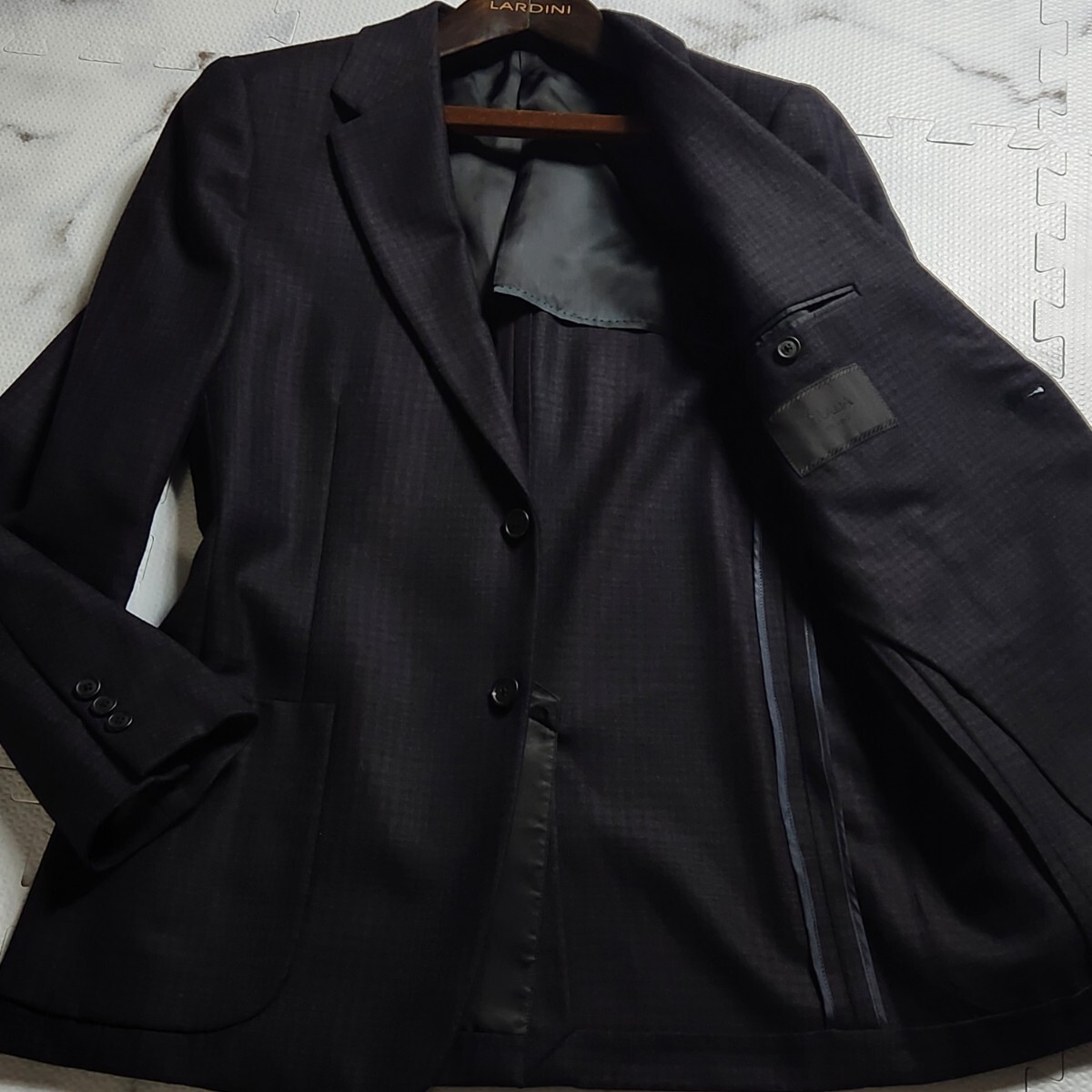 極美品 希少 XL相当 PRADA プラダ テーラードジャケット グレンチェック 最高級 イタリア製 パープル系 軽量◎ 肌触り◎ 52拍卖