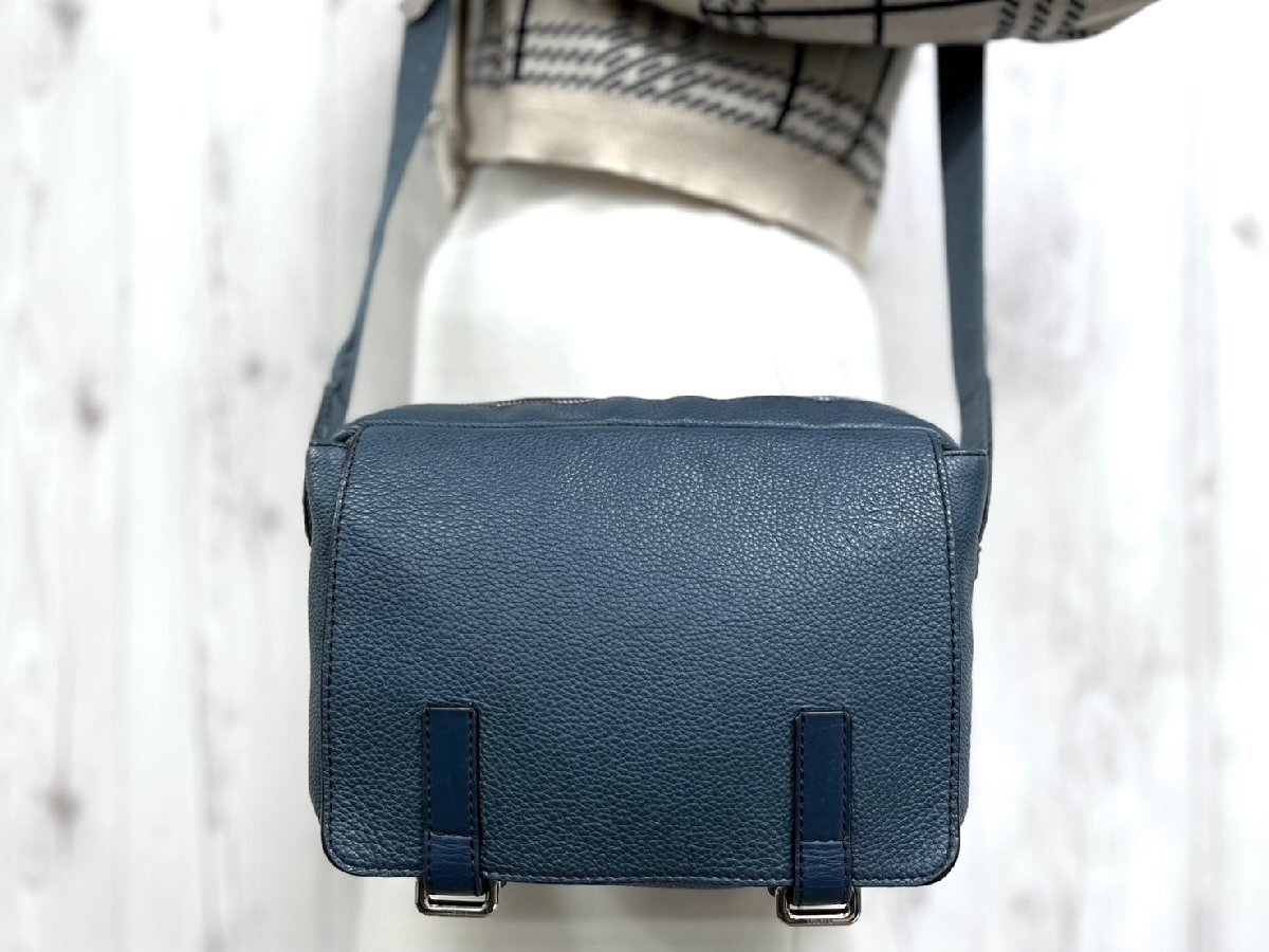 極美品 LOEWE ロエベ ミリタリーメッセンジャーバッグ XS アナグラム ショルダーバッグ バッグ レザー 青系 メンズ 96840拍卖
