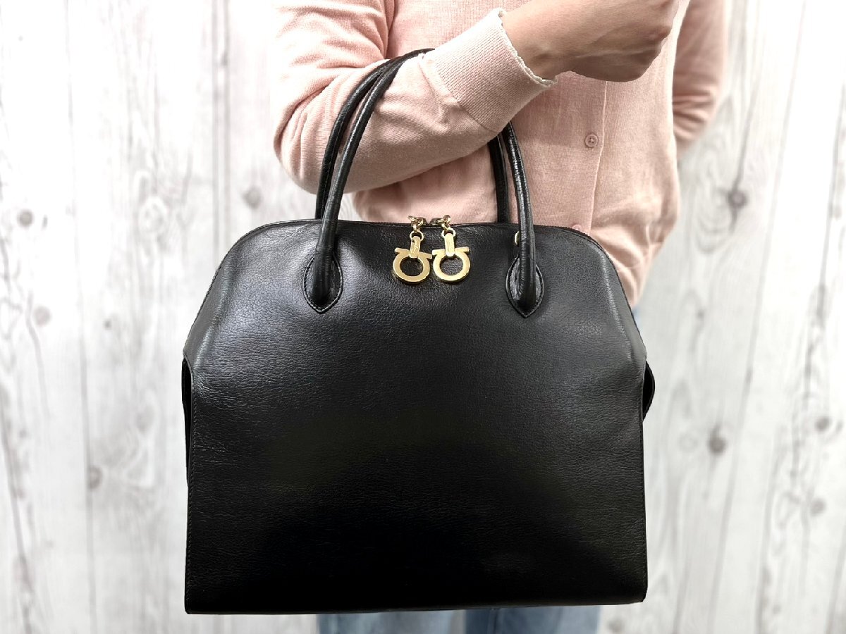 極美品 Ferragamo フェラガモ ガンチーニ ハンドバッグ バッグ レザー 黒 A4収納可 97203Y拍卖