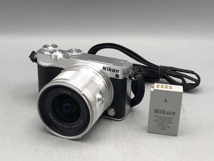 Nikon 1 J5 1 NIKKOR 6.7-13mm 1:3.5-5.6 VR ミラーレス一眼レフカメラセット■一部保証品拍卖