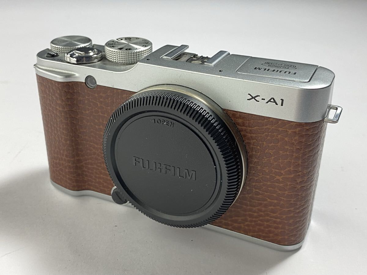 【美品】FUJIFILM 富士フイルム X-A1 ミラーレス一眼カメラ ブラウン拍卖