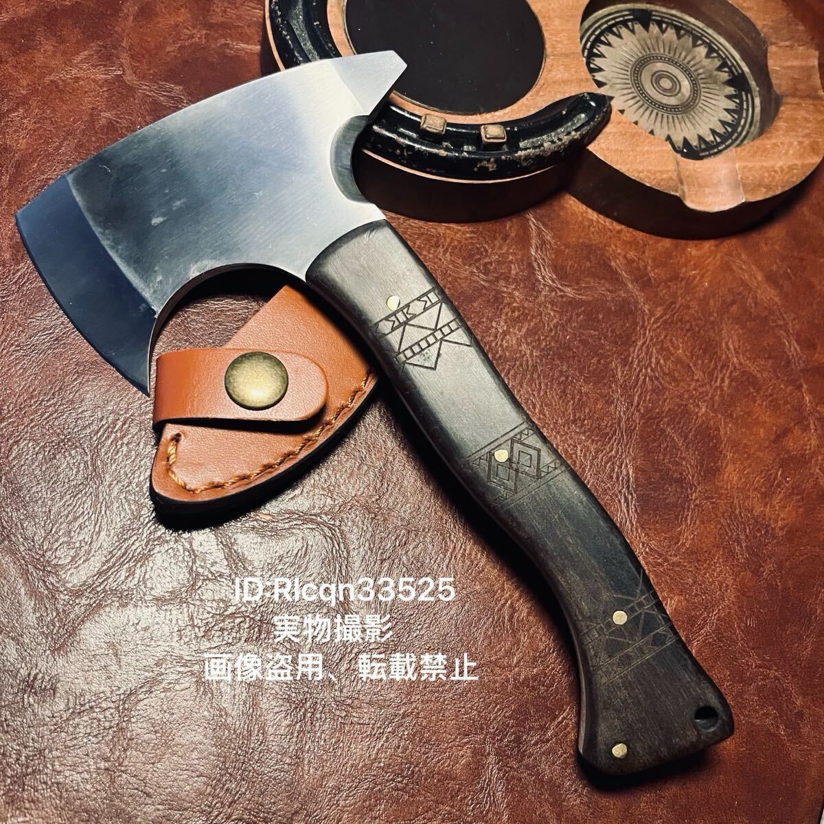 新発売 超高品質 美しいデザイン 薪割り山斧 鍛造 手斧 アウトドアナイフ 木の柄 保護カバー付き キャンプ 野外登山 420g 長さ21cm拍卖