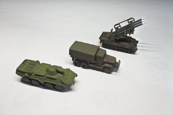 FW2 4D 1/144 SAM-6+M35+BTR-80? 塗装品B拍卖