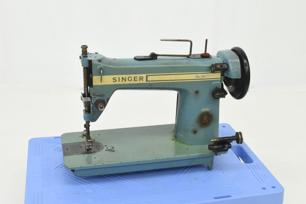 (1399P 0330H1) ●同梱不可● 1円~ SINGER シンガーミシン 188u ブルーチャンピオン ヴィンテージ アンティークミシン 【ジャンク品】拍卖