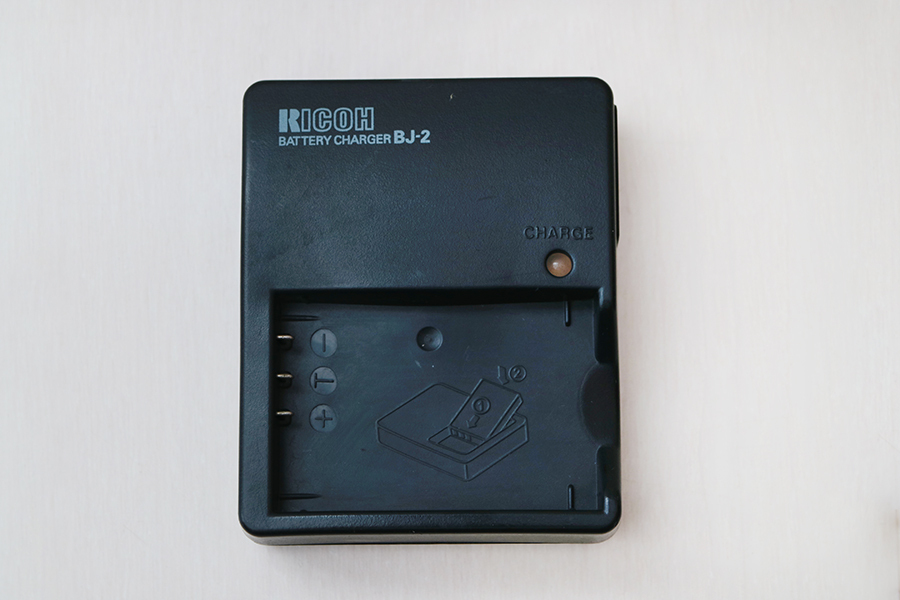 < リコー > RICOH 純正バッテリーチャージャー BJ-2拍卖