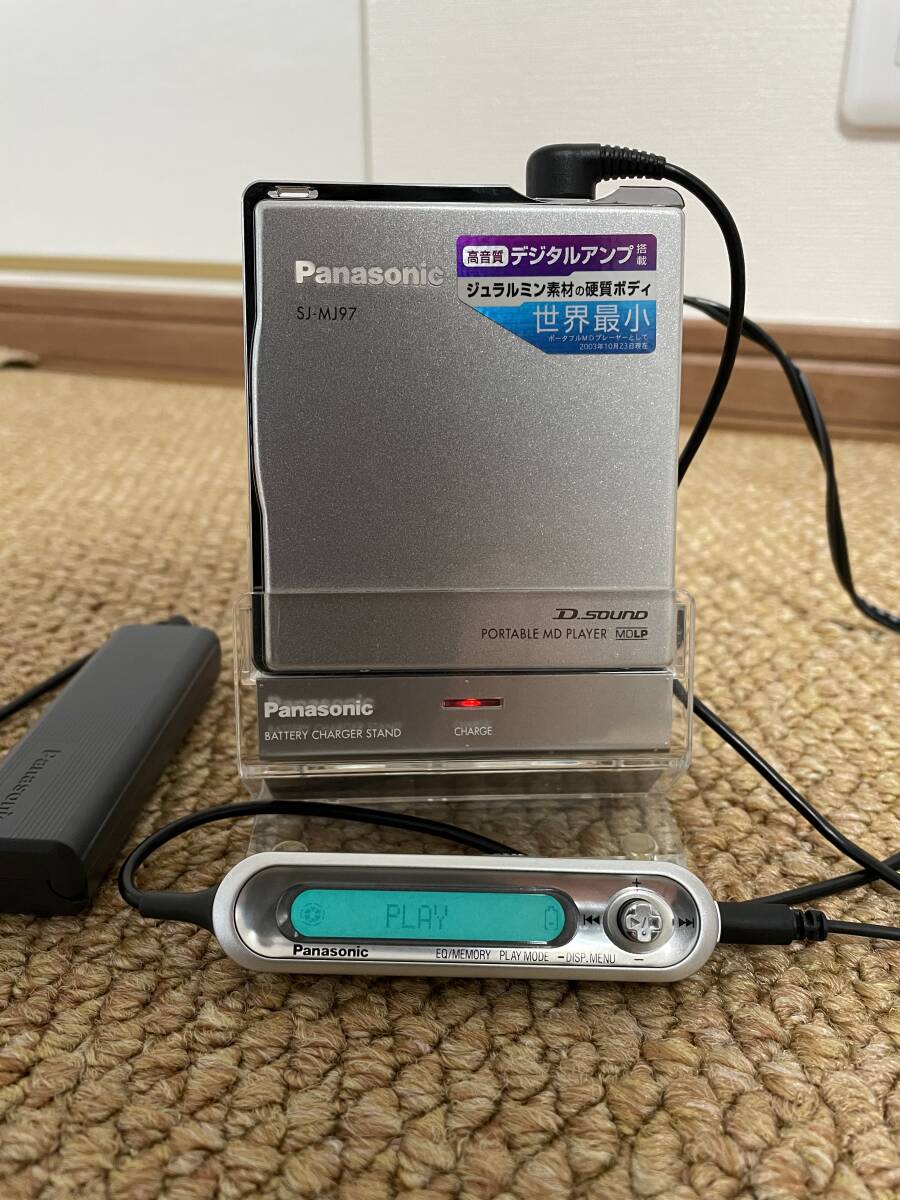 【美品・実動作確認済】Panasonic ポータブルMDプレーヤー SJ-MJ97 「電池パック付」2003年発売当時世界最小・最薄クラスパナソニック名機拍卖