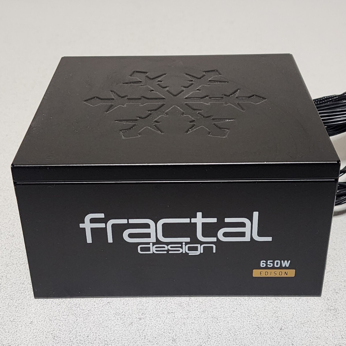 FractalDesign EDISON M(FD-PSU-ED1B-650W) 650W 80PLUS GOLD認証 ATX電源ユニット セミプラグイン 動作確認済み PCパーツ拍卖