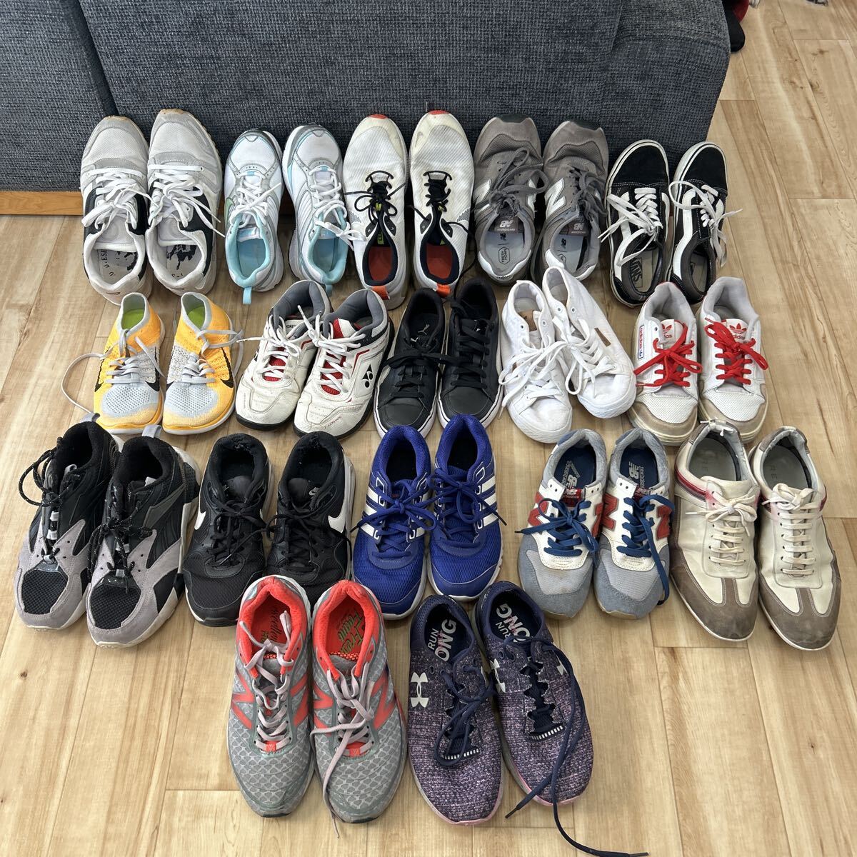 スニーカー17足まとめ売り NIKE NB REGAL DIESEL入り メンズ レディース 中古 靴 大量セット拍卖