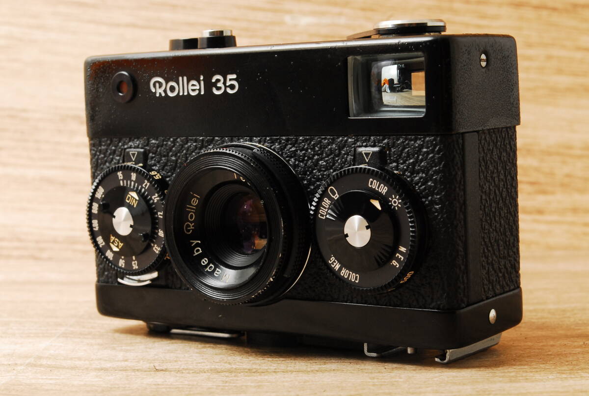 ローライ ROLLEI Rollei 35 ブラック Tessar 40mm F3.5 SINGAPORE #1274拍卖