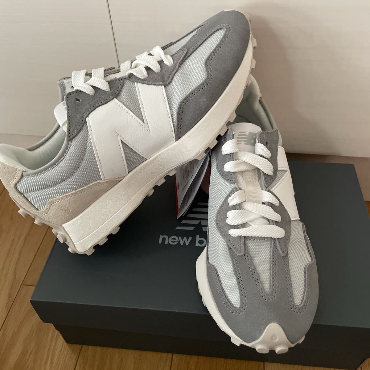 New Balance グレー ホワイト スニーカー MS327 #2045 ニューバランス グレー スニーカー拍卖