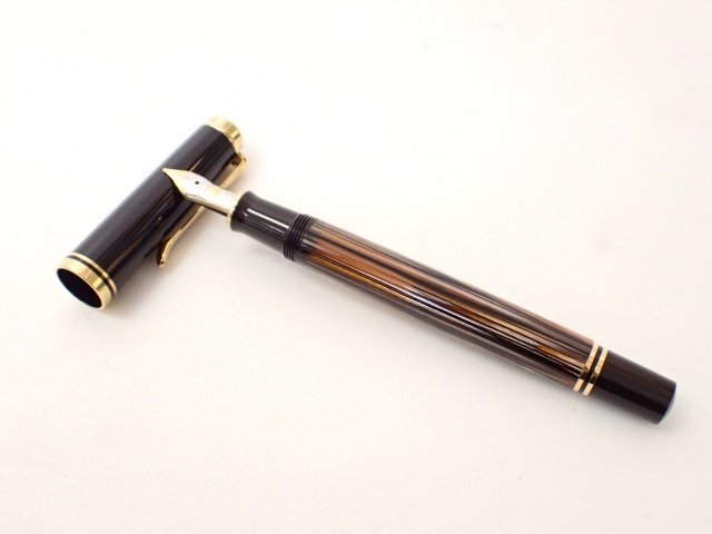 Pelikan ペリカン 万年筆 SOUVERAN M400 茶縞 ブラウンストライプ スーベレーン ペン先 14C-585 EF □ 753DB-4拍卖