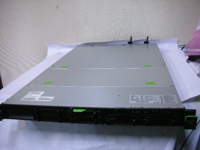 Fujitsu PRIMERGY RX2530 M4(Xeon Silver 4112 QuadCore 2.6GHz x 2/16GB)現状で!拍卖