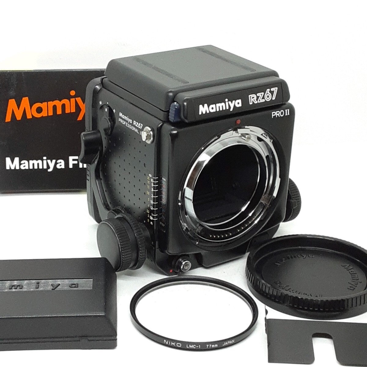 【RM03_068】 MAMIYA / マミヤ / RZ67 PROⅡ / 中判カメラ / スクリーンヒビ有 / 77mm PL付 / ボディキャップ付拍卖