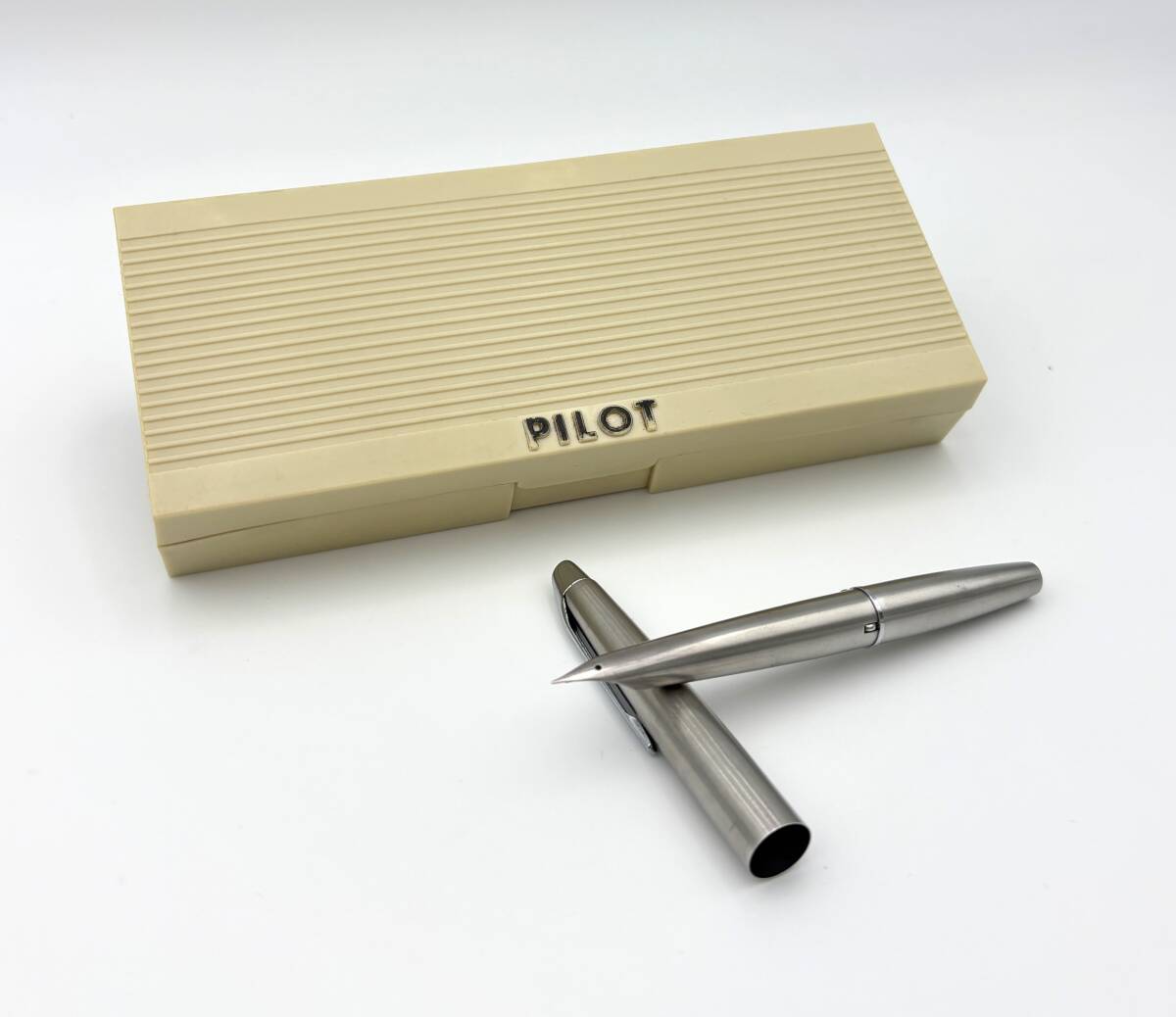 PILOT パイロット ミュー MYU ミューレックス MR QUARTZ 万年筆 シルバーカラー ケース付き 筆記具 文具 ステーショナリー 美品 箱付き拍卖