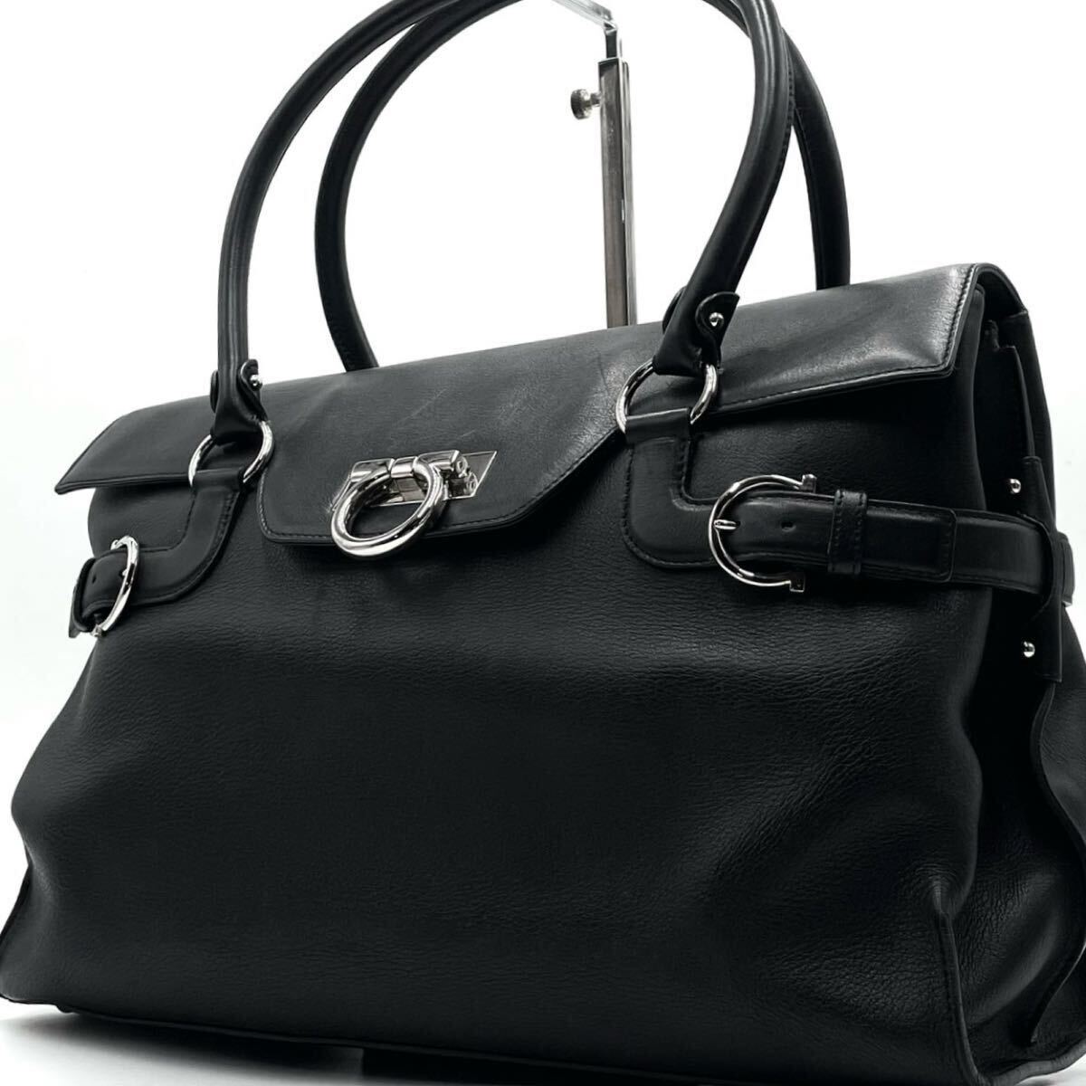 極美品● Salvatore Ferragamo フェラガモ トートバッグ ビジネスバッグ ガンチーニ 金具 肩掛け A4収納 ブラック レザー拍卖