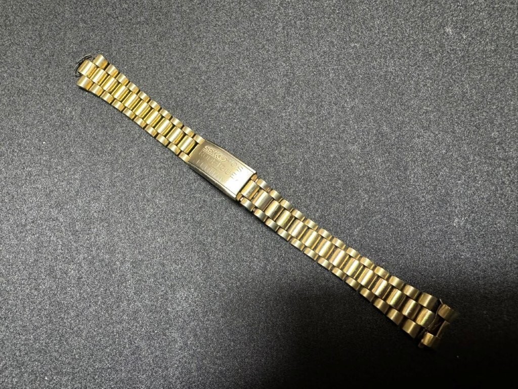 中古 セイコー SEIKO レディースブレス 色: ゴールド系 ラグ幅: 14mm(10-14mm) 長さ: 145mm 型式: 不明 管理No.44815拍卖