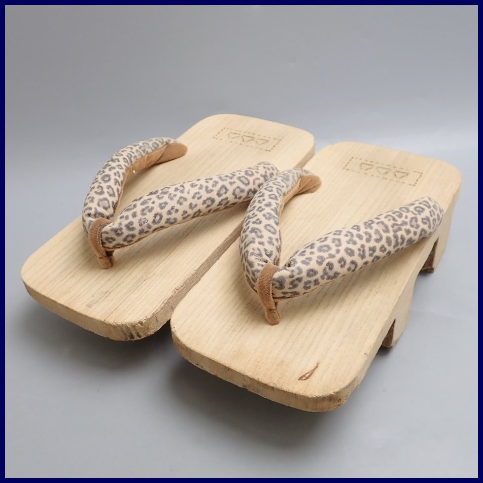 ★visvim/ビズビム Kiri-Geta LEOPARD 桐下駄 メンズ26.0cm前後相当/ベージュ系/レオパード柄/和装/サンダル&1019600475拍卖