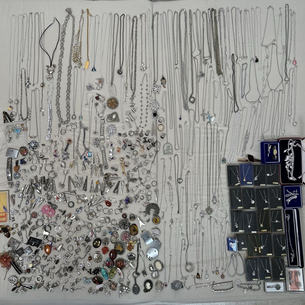 1円〜 アクセサリー 約4.4kg / シルバー SILVER イミテーション ネックレス イヤリング 指輪 リング ブローチ拍卖