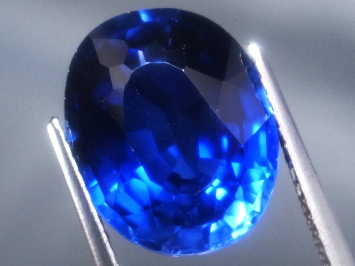 7.61ct 新品・ロイヤルブルーカラー 合成サファイヤ拍卖