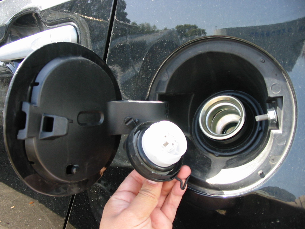 給油キャップ ミライース ガソリン 入れる所 蓋 送料込み 左後ろ スタンド LA350S カラー X07 トリム FE21 距離3万拍卖