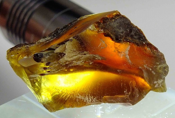 ☆☆ ブルーアンバー (蛍光) <インドネシア> 13 ☆☆拍卖