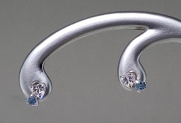 K14 WG 0.7g キュービックジルコニア ハート ピアス拍卖