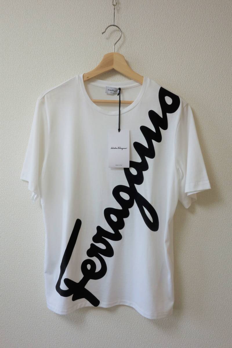 定価9.5万円↑ 未使用品 サルヴァトーレフェラガモ(Salvatore Ferragamo)ロゴ Tシャツ M 白拍卖