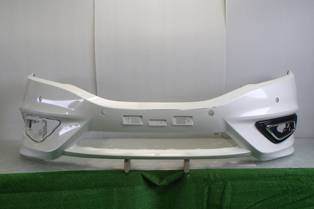 FR5 前期 ジェイド RS 純正 フロントバンパー 左 メッキ フォグ リム カバー NH788P ホワイトオーキッドパール 71101-T4R-0000 【21-397】拍卖