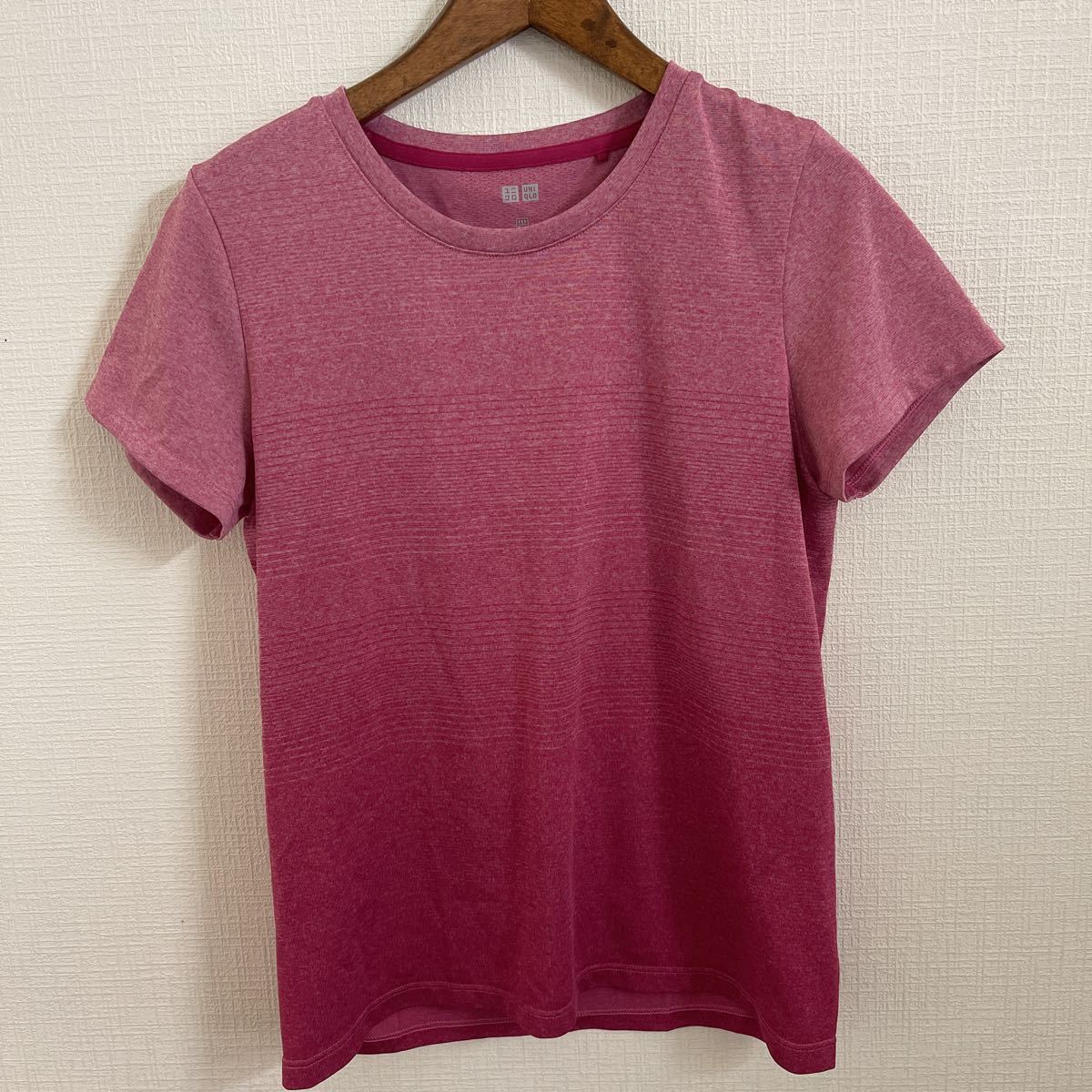 UNIQLO ユニクロ DRI-EX スポーツウエア コンプレッションレディース 半袖Tシャツ 丸首 Sサイズ 速乾拍卖