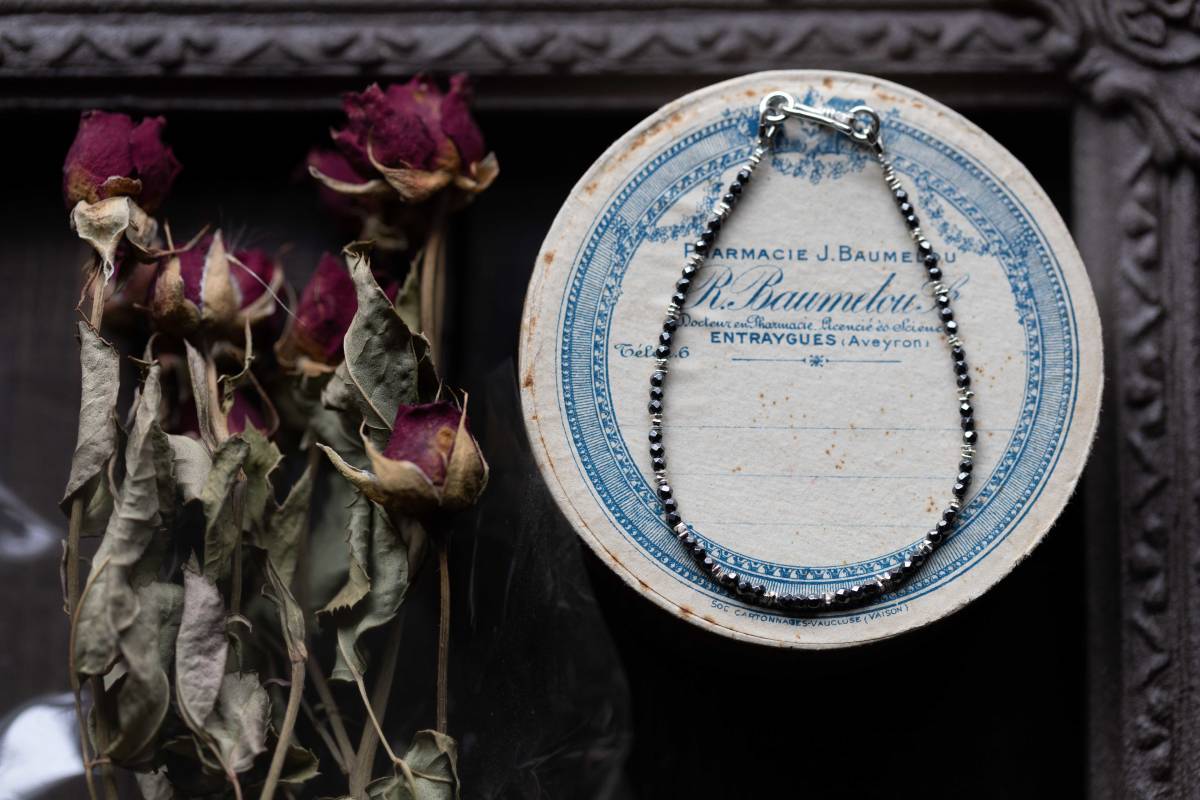 *Hematite& karen silver ブレス拍卖