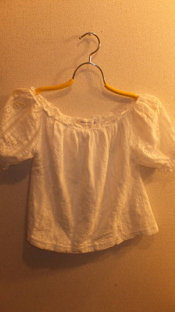 ★MOUSSY★Ladies tops マウジーレディーストップス USED IN JAPAN サイズF ストレッチ素材 身幅39Cm ホワイト拍卖