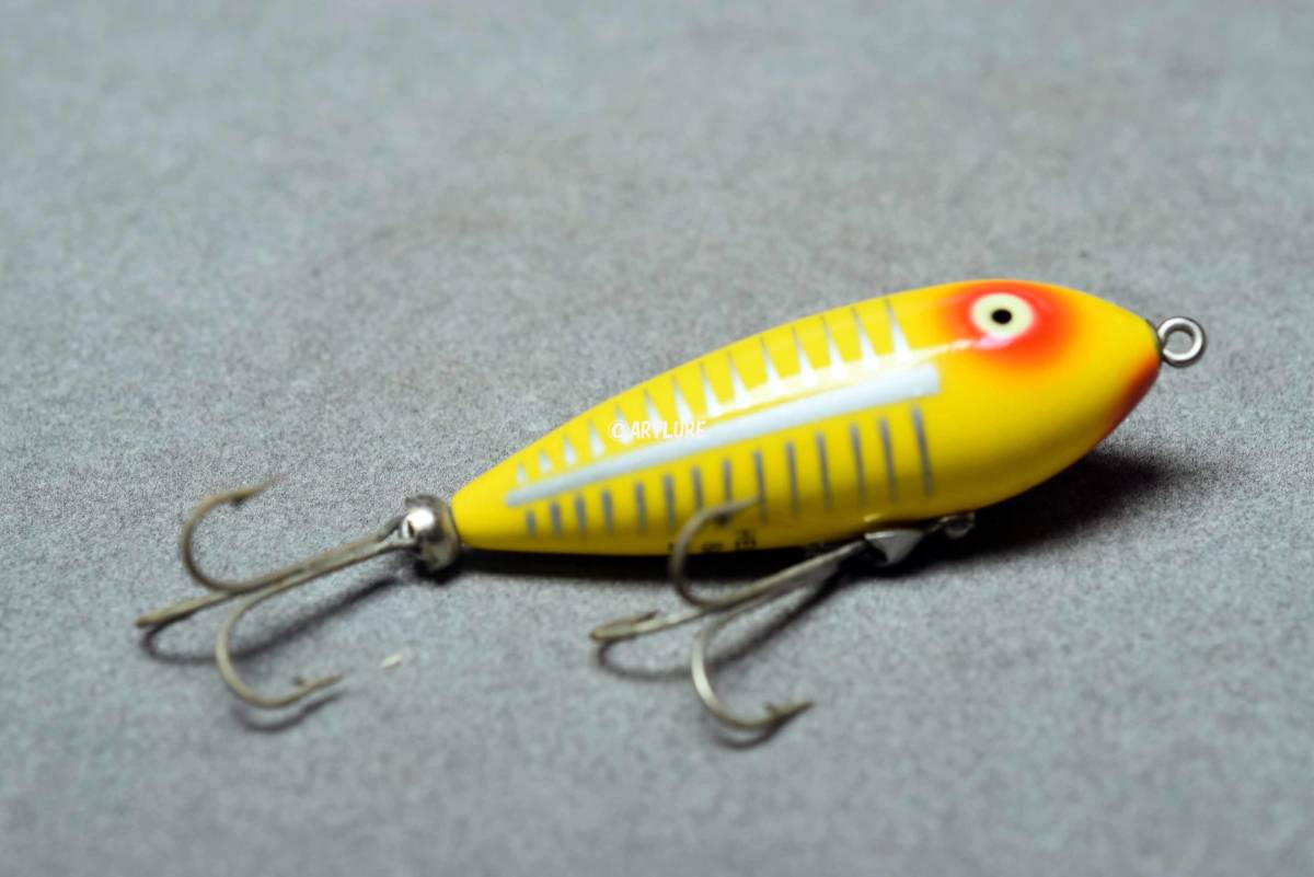 BABY ZARA SPOOK C1948 HEDDON OLD LURE PLASTIC,#635.5/8 OZ 2 7/8"拍卖