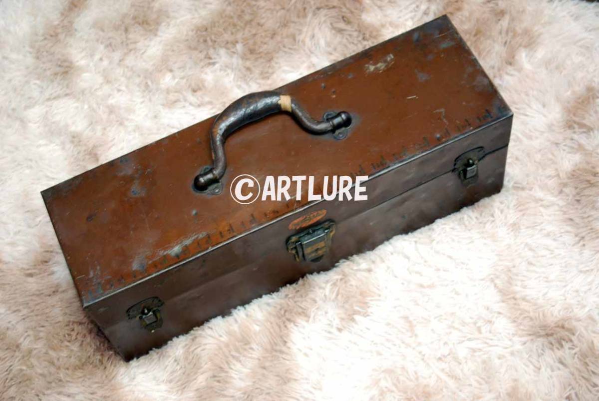蒐集家向けVINTAGE METAL TACKLE BOX SHAKESPEAR FINE FISHING TACKLE BOX USA 50.5X15.5X18CM WDH拍卖