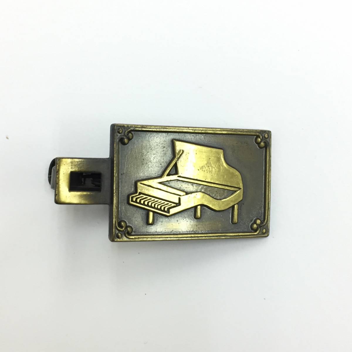 タイピン いぶした金色のような色合い ピアノ アンティークな雰囲気 メンズ アクセサリー ネクタイピン拍卖