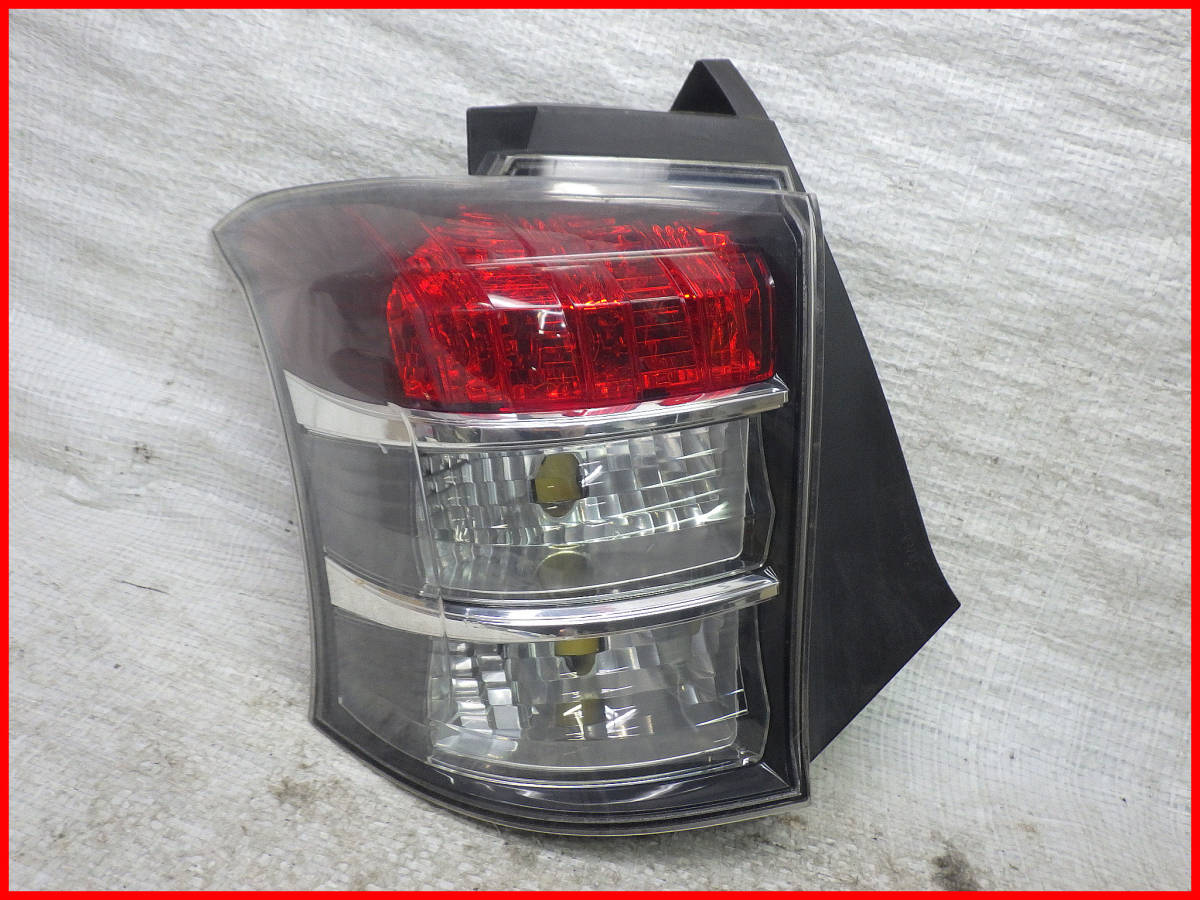 KGJ10 NGJ10 iQ 左テールランプ左テールライト 左側 ICHIKOH 74-8 アイキュー拍卖