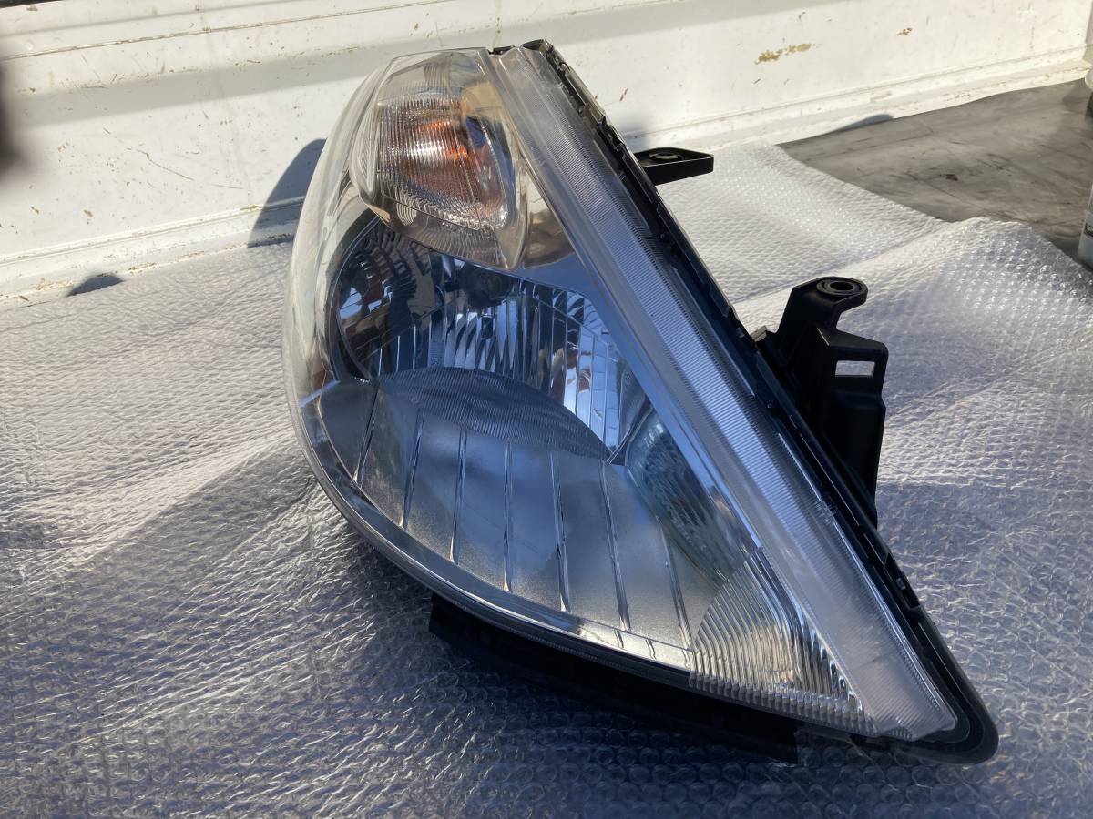 ティーダ ラティオ SC11 純正 ハロゲン 右ヘッドライト拍卖