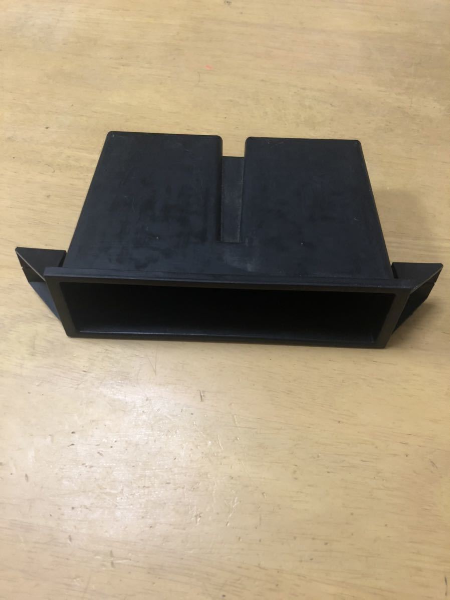 いすゞ フォワード 純正 ボックス 小物入れ 1DIN ギガ ①拍卖