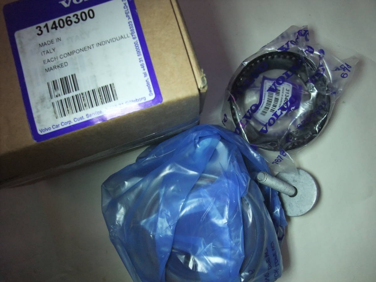 (送料込) ボルボ XC90 フロント側ホイールハブベアリング【ボルボ純正・新品】1個拍卖