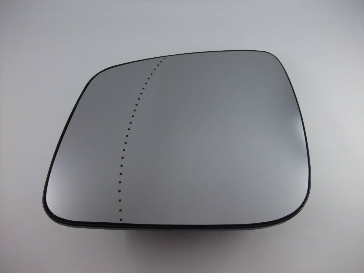 (送料込) BENZ ベンツW169 Aクラス W245 Bクラス ドアミラーガラス左側【ガイドクリップ付・新品】2008-2012年前後【後期モデル】拍卖