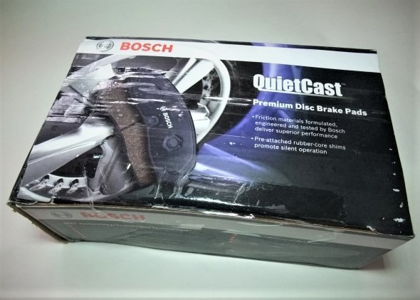 (送料込) SAAB サーブ 9-3 FB207 FB284 フロントブレーキパッド 314mmディスク用【ボッシュ新品】前側【対抗ピストンキャリパー】AERO拍卖