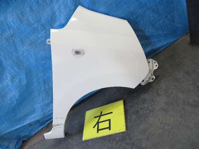 【即決】【即日発送可】ライフ DBA-JC1 純正 ★ターンランプ有 フロント フェンダー パネル 右 運転席側 NH578 検索 JC2 中古 7629拍卖
