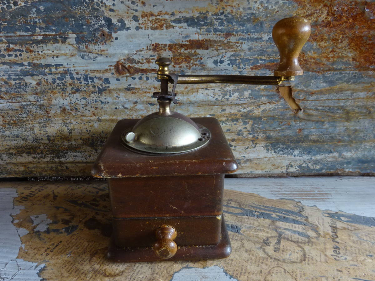 【フランス蚤の市mazzoni fコーヒーミルA】イタリア珈琲ポット鉄製アイアンケトルカフェ店舗什器薪ストーブプジョーカリタドリッパー拍卖